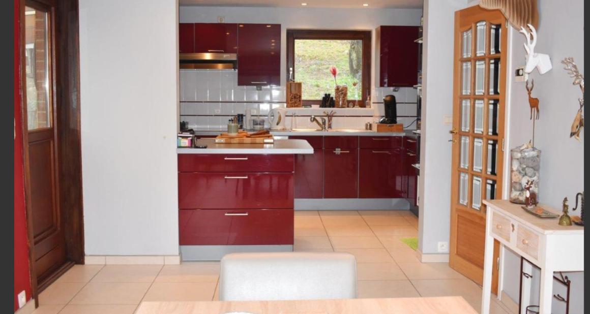 Villa Les Cinq Francais Nismes Esterno foto