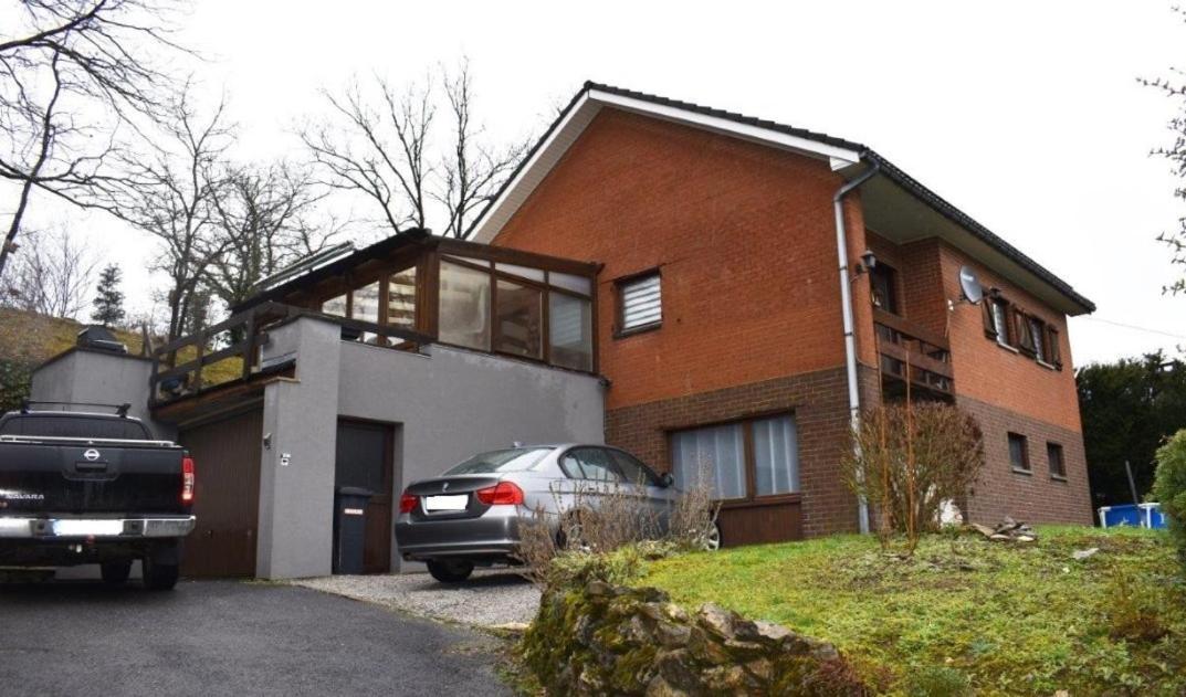 Villa Les Cinq Francais Nismes Esterno foto
